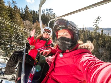 découvrez les meilleures activités hivernales en gaspésie pour 2025 ! que vous soyez amateur de ski, de raquette ou de patinage, notre guide vous propose des expériences inoubliables au cœur d'un paysage enneigé. profitez des joies de l'hiver en famille ou entre amis dans cette magnifique région.