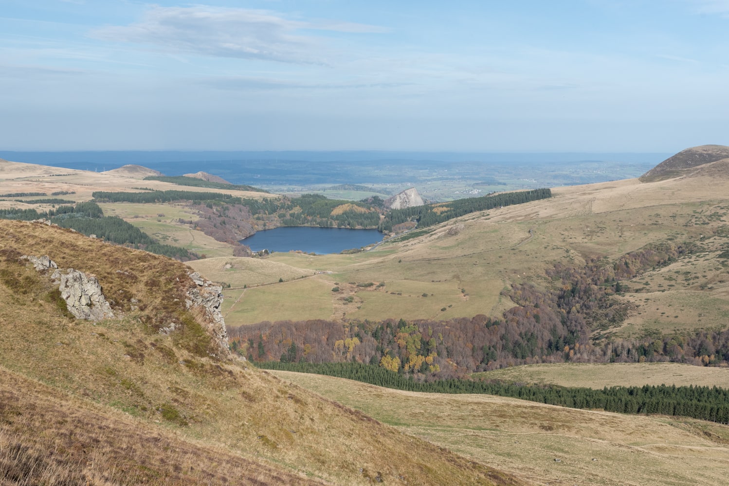 découvrez l’auvergne en 4 jours : itinéraire, conseils et incontournables pour un séjour unique entre volcans, villages authentiques et nature préservée.