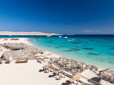 découvrez les incontournables à ne pas manquer à hurghada en 2025 : plages paradisiaques, activités nautiques, excursions dans le désert et meilleurs sites touristiques pour un séjour inoubliable.