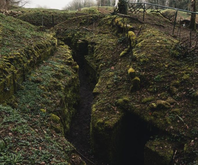 découvrez verdun en 2 jours : explorez ses sites historiques, plongez dans l’histoire de la première guerre mondiale et profitez des incontournables de cette ville mémorable en lorraine.