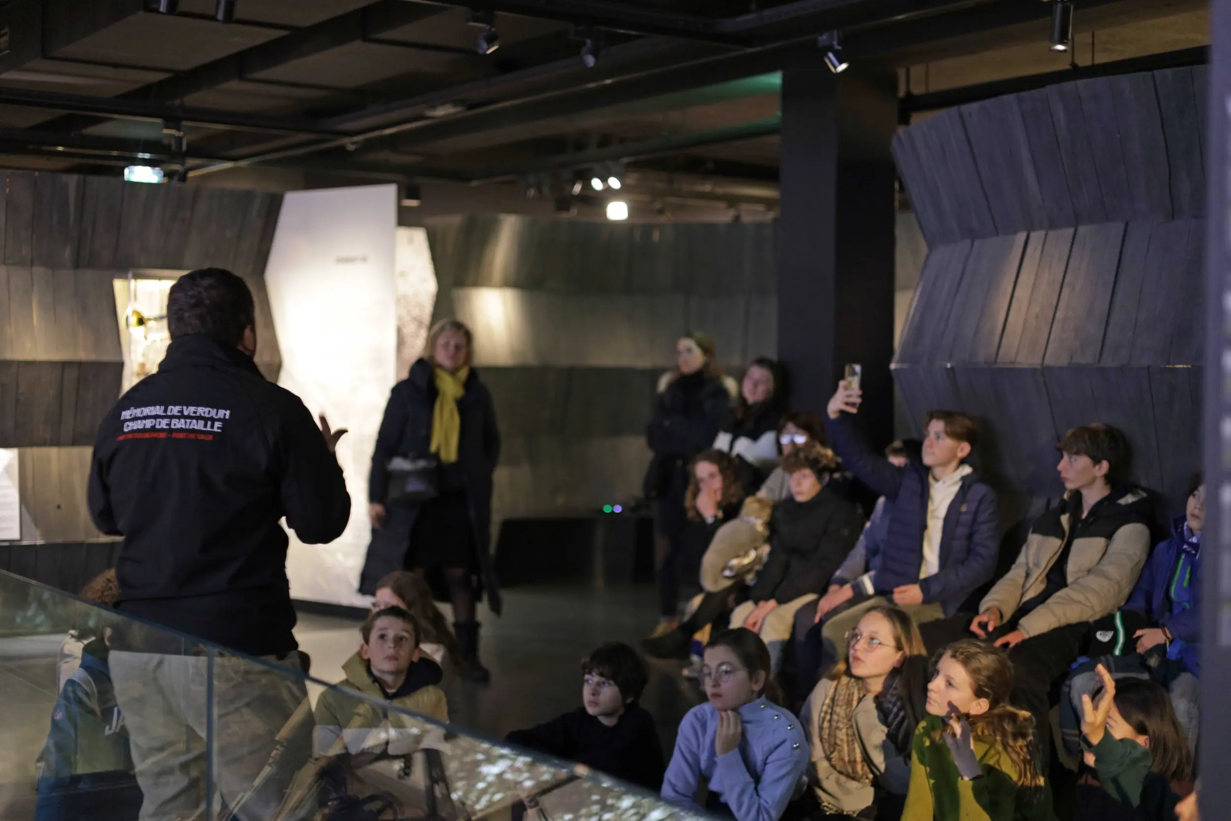 découvrez verdun en 2 jours : suivez notre itinéraire pour explorer les sites historiques incontournables, les monuments emblématiques et profiter pleinement de votre séjour dans cette ville chargée d’histoire.