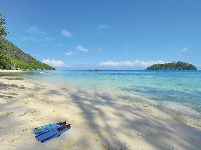 découvrez les séjours de rêve au beachcomber seychelles en 2025 : plages paradisiaques, hébergements luxueux et activités exclusives dans un cadre naturel exceptionnel. réservez votre escapade inoubliable aux seychelles !