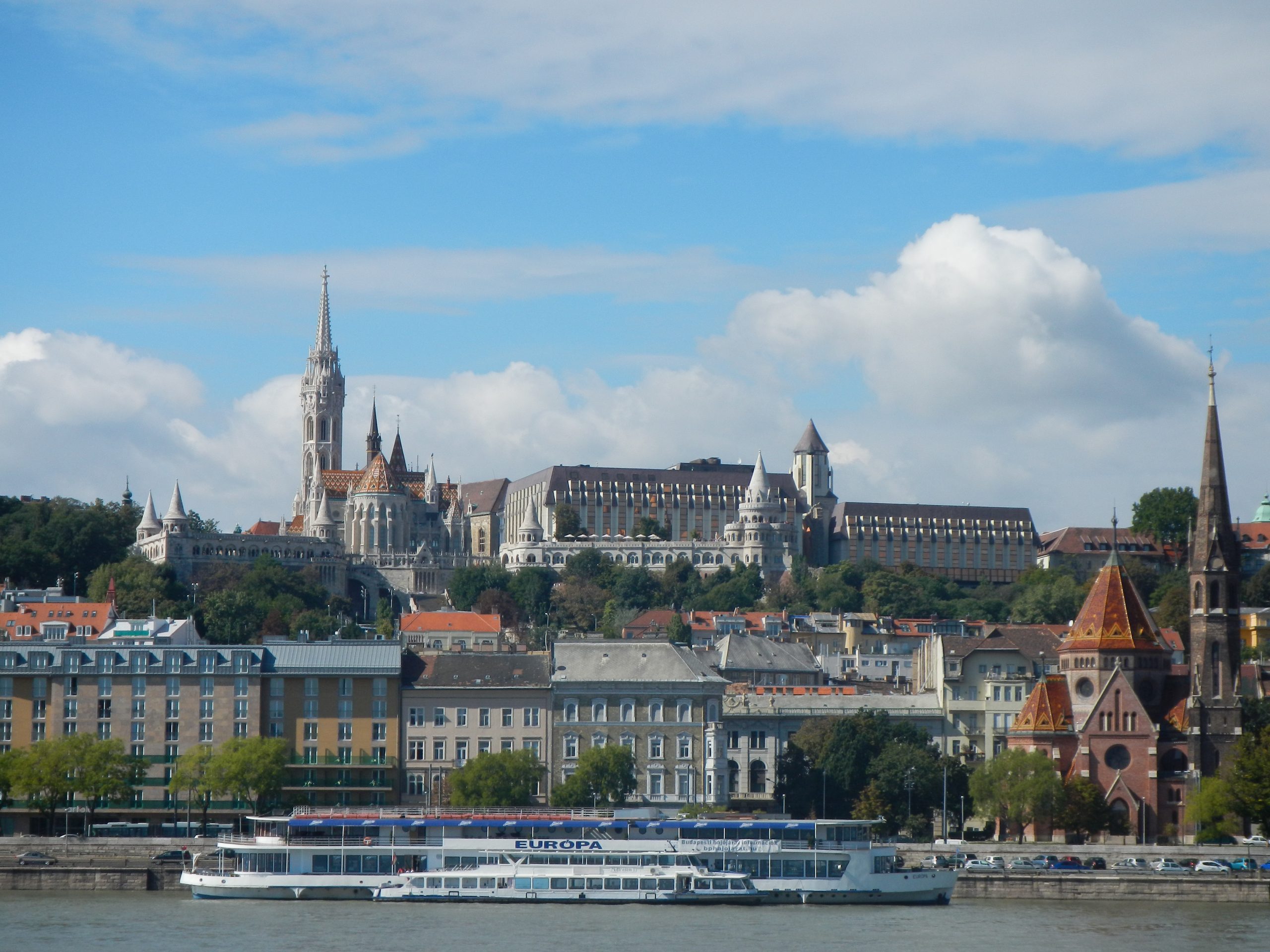 découvrez notre itinéraire complet et nos meilleurs conseils pour visiter budapest en 5 jours : lieux incontournables, bonnes adresses et astuces pour profiter pleinement de votre séjour dans la perle du danube.
