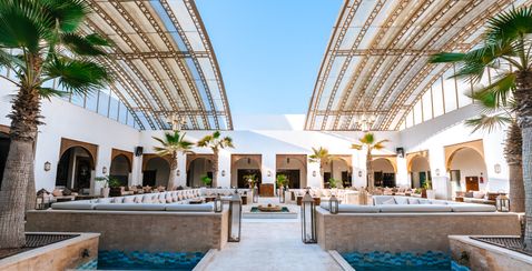 découvrez l’histoire fascinante et l’architecture unique du palais jamai à fès. conseils pour organiser votre visite en 2025 et explorer ce joyau patrimonial du maroc !