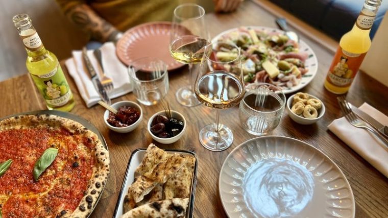 découvrez pecora negra à strasbourg : une authentique expérience italienne en 2025. savourez une cuisine traditionnelle, des saveurs uniques et une ambiance conviviale au cœur de la ville.