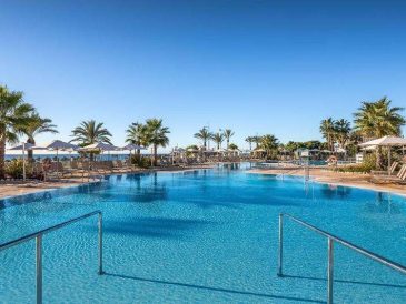 découvrez les offres exclusives de vacances smy costa del sol 2025 : hôtels tout compris, plages ensoleillées, activités pour tous et détente garantie sur la côte andalouse. réservez dès maintenant pour profiter du meilleur d’espagne !