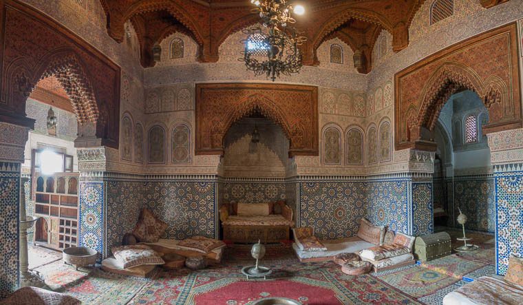 découvrez l'histoire fascinante et les secrets cachés du palais jamai, un joyau architectural et culturel riche en traditions au cœur du maroc.
