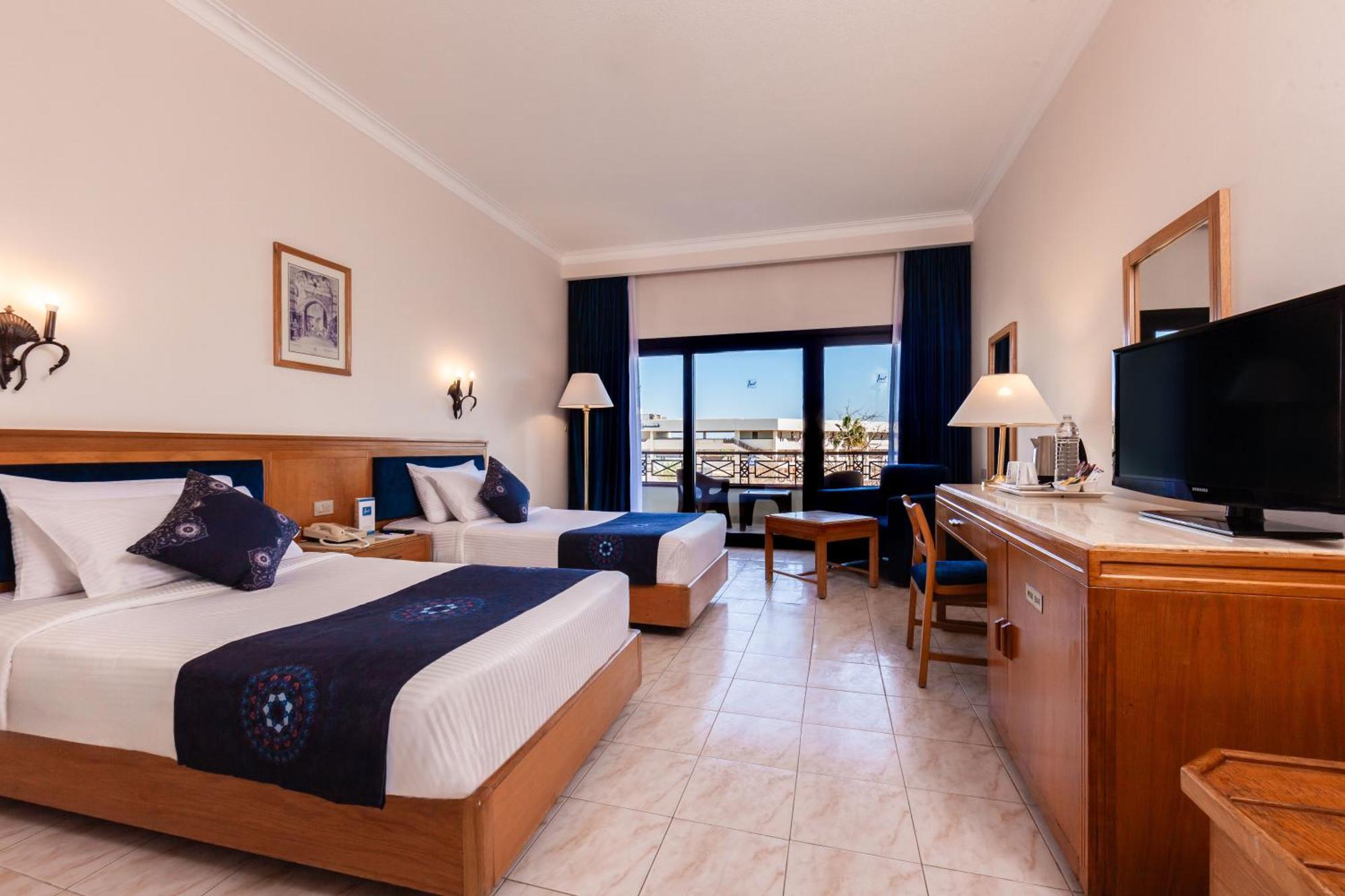 découvrez le guide essentiel du pharaoh azur resort 2025 : informations clés, conseils pratiques et meilleures offres pour un séjour inoubliable au bord de la mer.