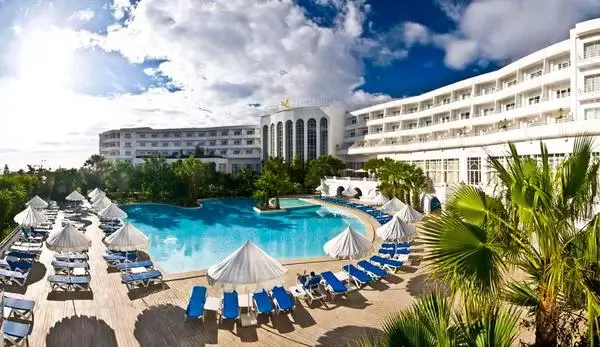 découvrez un séjour unique à laico djerba en 2025 : détente, culture et plages paradisiaques pour des vacances inoubliables.