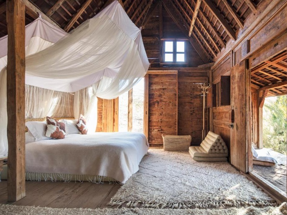 découvrez nos conseils essentiels pour dormir dans le désert de marrakech en 2025 et vivre une expérience inoubliable alliant confort et aventure au cœur du sahara.