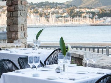 découvrez le guide 2025 de l'hôtel delos à bendor : hébergement, services, activités et conseils pour un séjour inoubliable sur l'île de bendor.