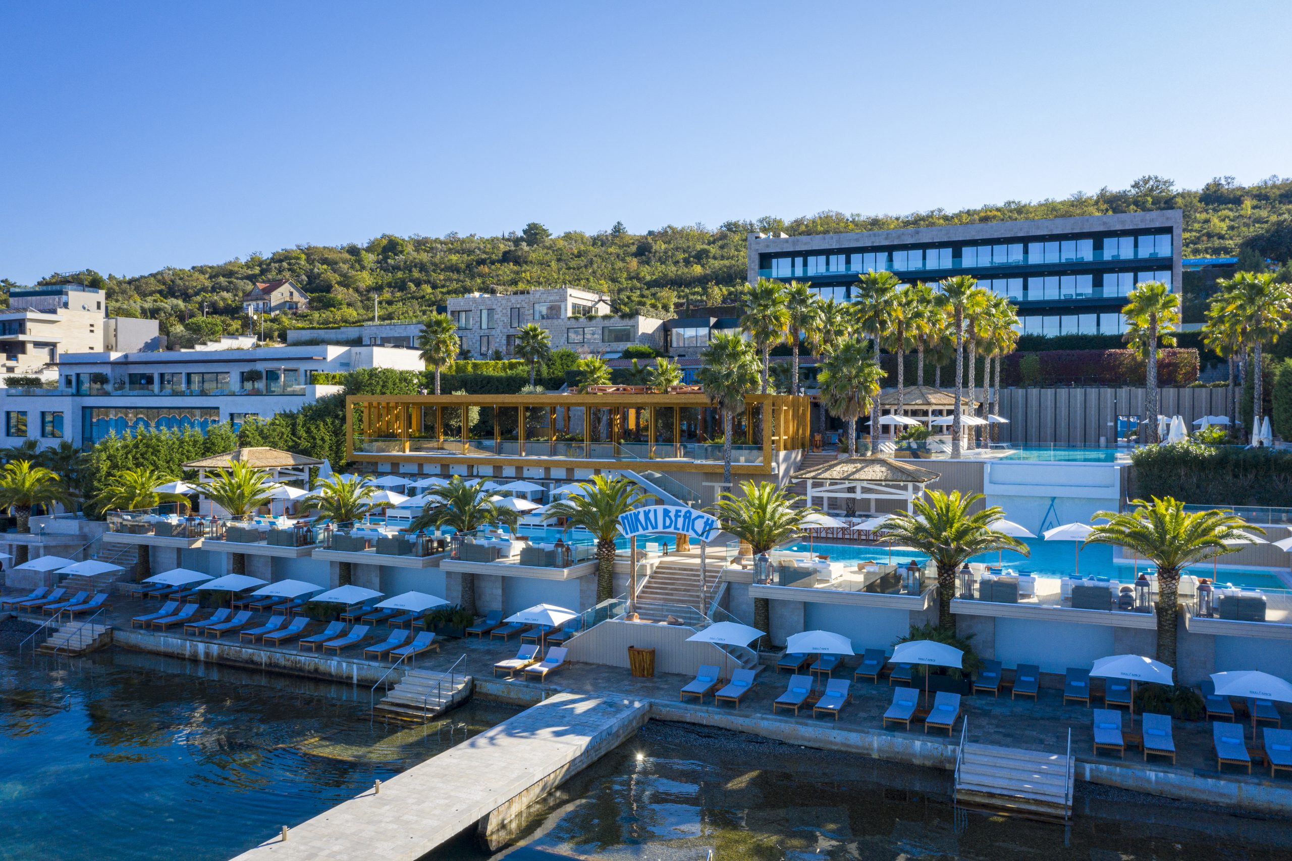 découvrez les meilleurs hôtels de luxe au monténégro pour 2025. profitez d'un séjour exceptionnel alliant confort, élégance et paysages magnifiques.