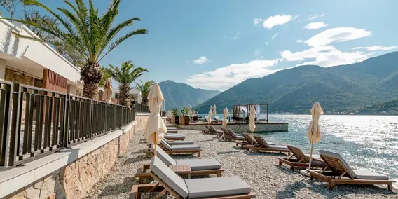 découvrez les meilleurs hôtels de luxe au monténégro pour 2025. profitez d'un séjour exclusif alliant confort, élégance et paysages magnifiques.